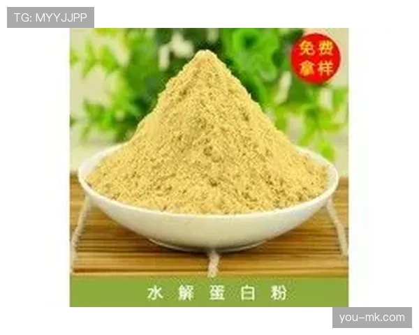 覃海洋家的冰箱里塞满了蛋白粉，连饮料都喝零卡的